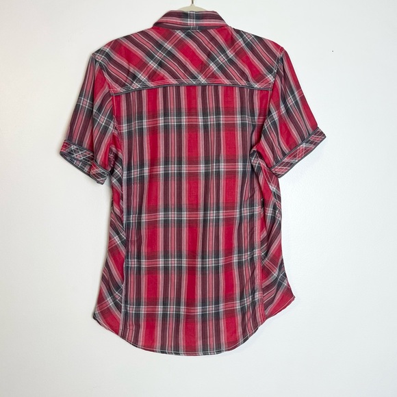 BKE Standard Fit Red Plaid Black Snap Short Sleeve Shirt Men’s Size Medium - Picture 2 of 12